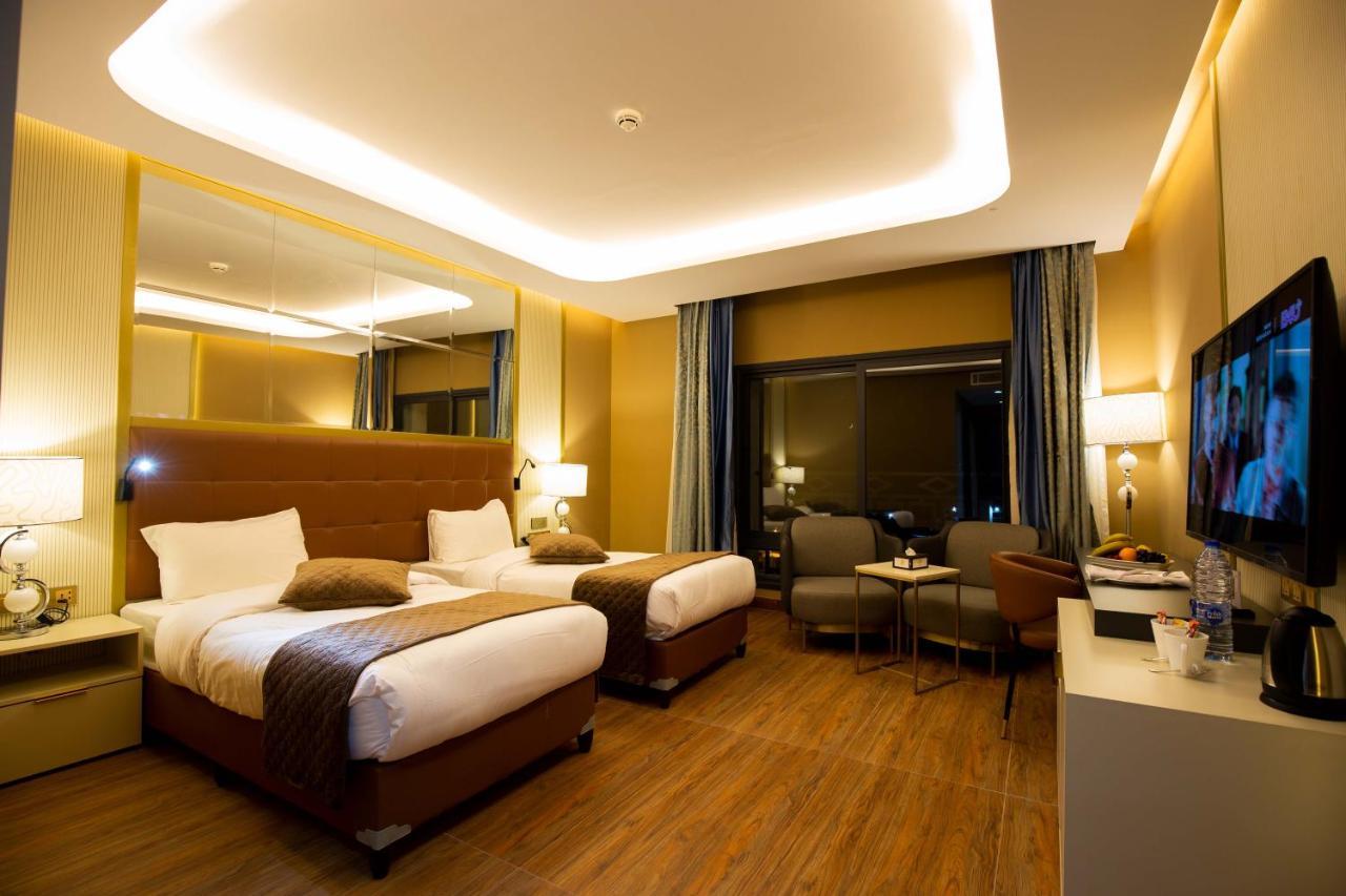 Petra Moon Luxury Hotel Wadi Musa Exterior photo Deluxe Room